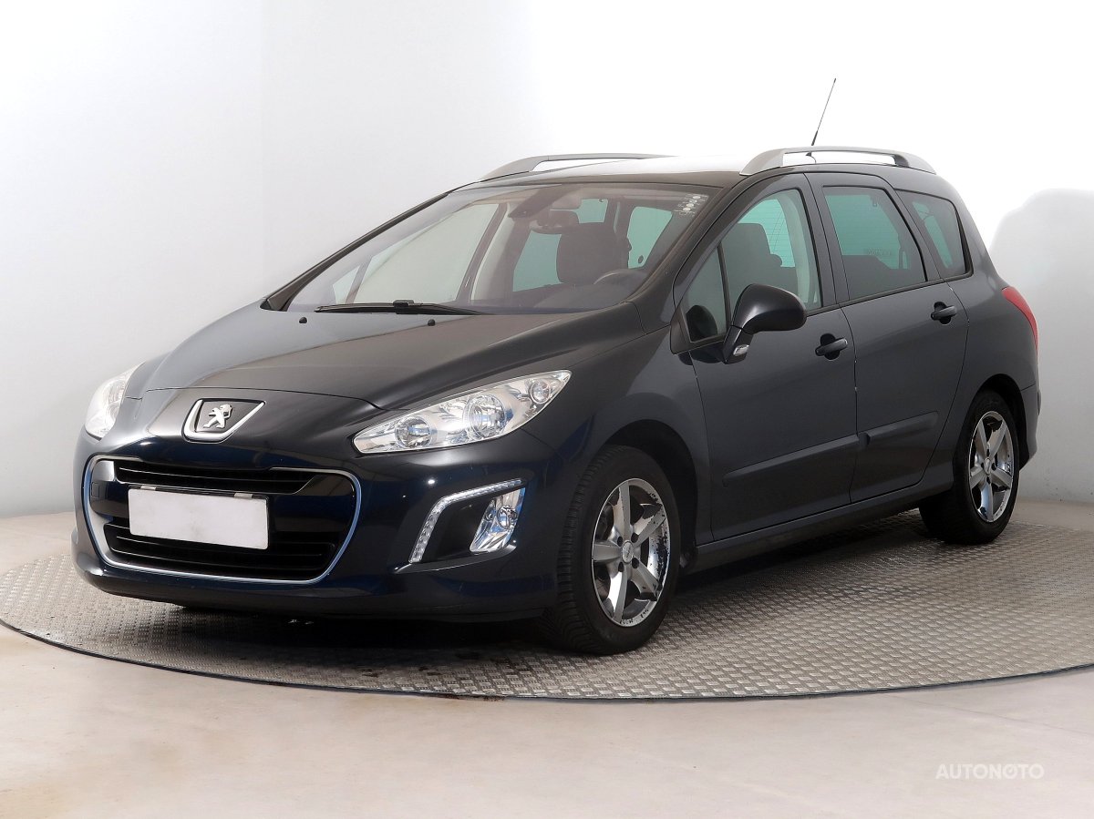 Peugeot 308, 2014 - pohled č. 3