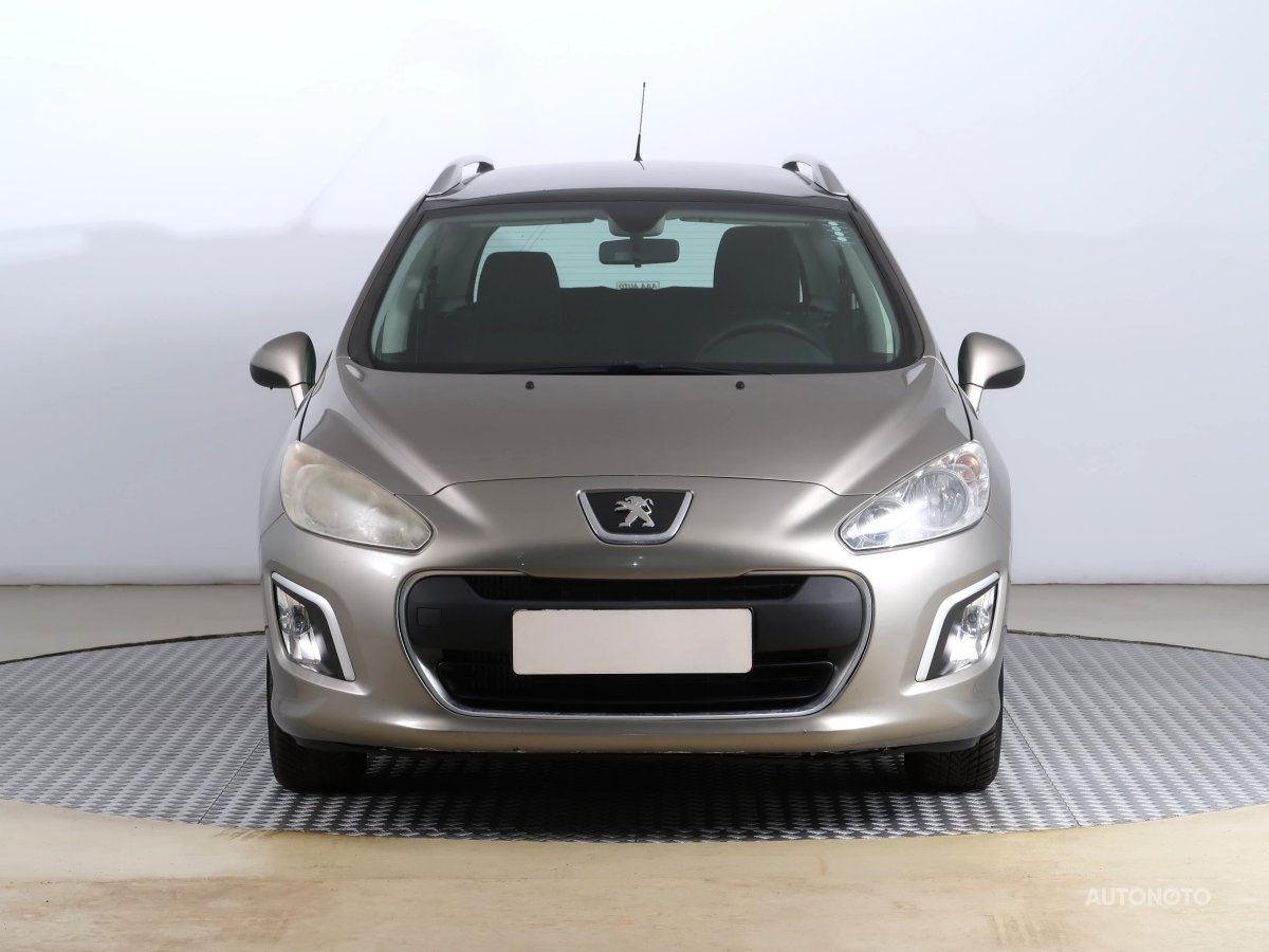 Peugeot 308, 2012 - pohled č. 2