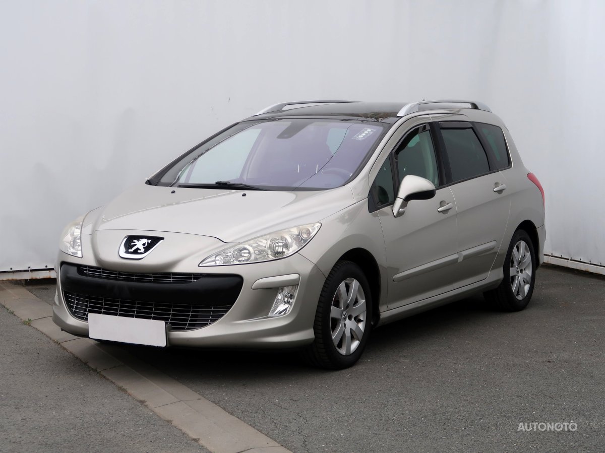 Peugeot 308, 2009 - pohled č. 3