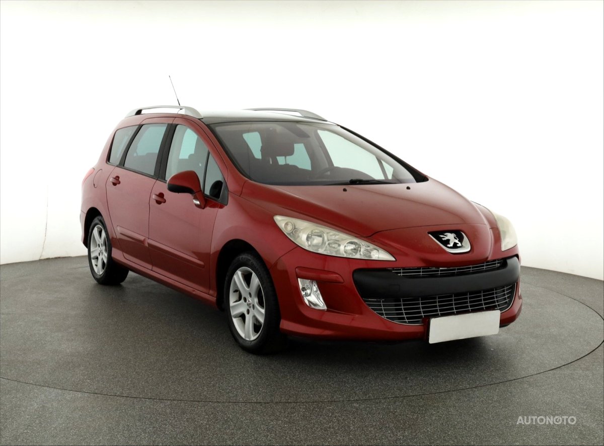 Peugeot 308, 2010 - celkový pohled