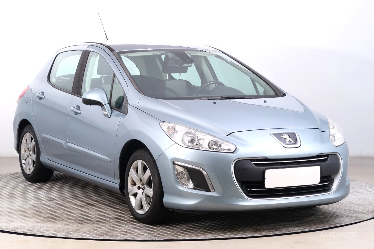 Peugeot 308, 2012 - celkový pohled