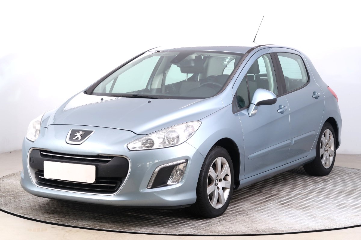 Peugeot 308, 2012 - pohled č. 3