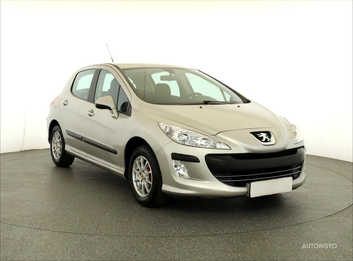 Peugeot 308, 2009 - celkový pohled