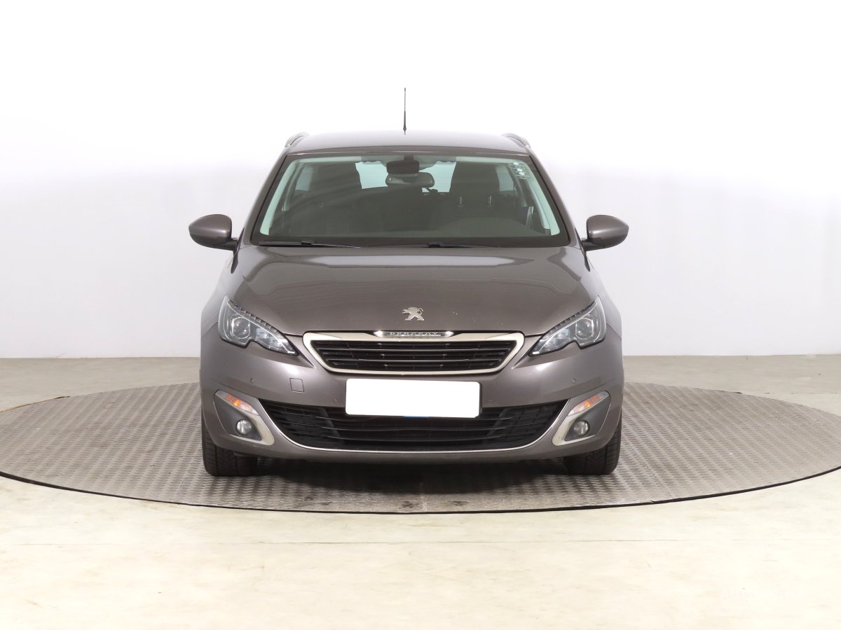 Peugeot 308, 2017 - pohled č. 2