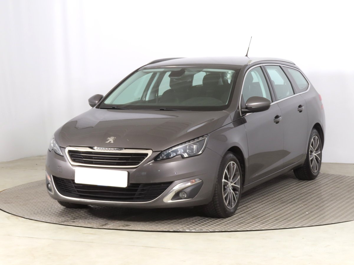Peugeot 308, 2017 - pohled č. 3