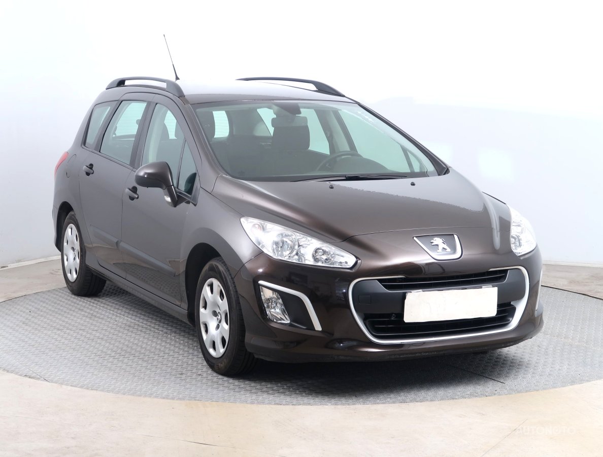 Peugeot 308, 2013 - celkový pohled