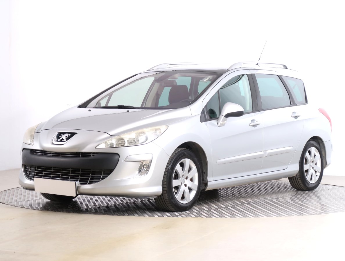 Peugeot 308, 2011 - pohled č. 3