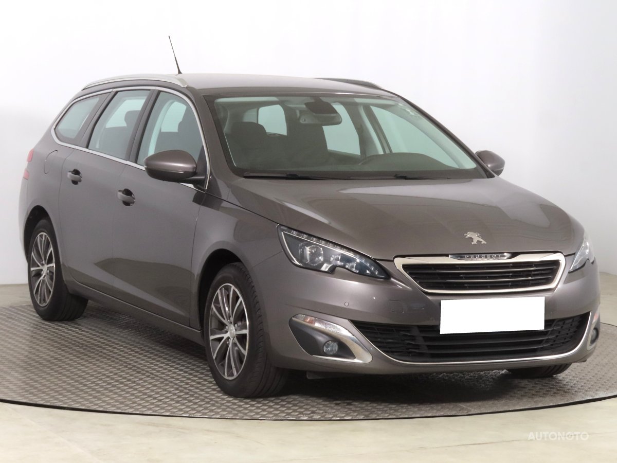 Peugeot 308, 2016 - celkový pohled