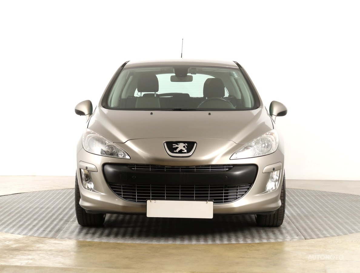 Peugeot 308, 2010 - pohled č. 2