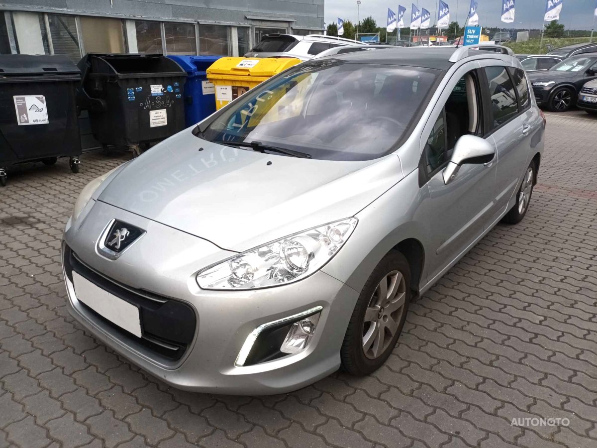 Peugeot 308, 2013 - celkový pohled