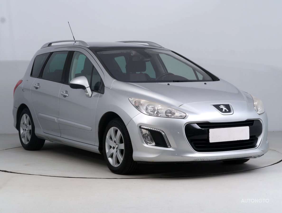 Peugeot 308, 2013 - celkový pohled