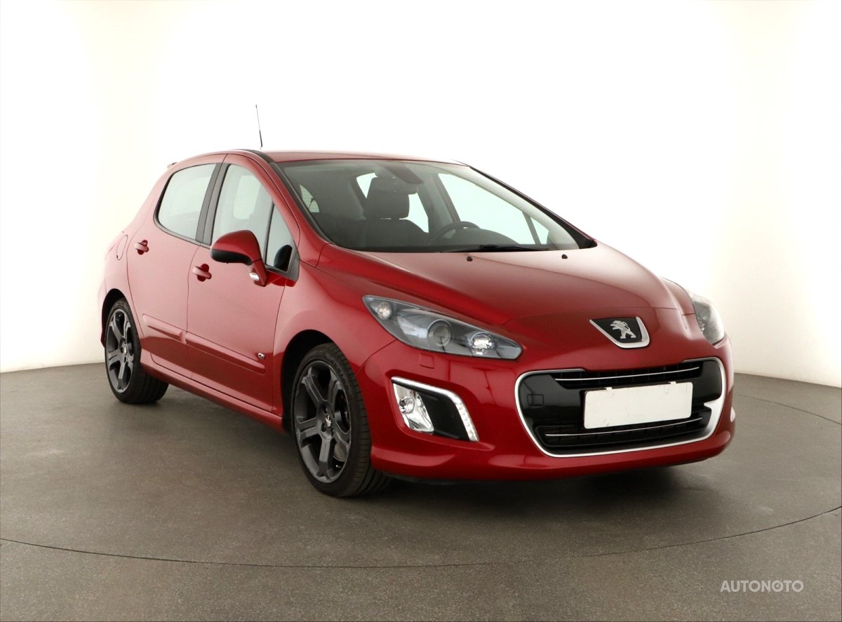 Peugeot 308, 2012 - celkový pohled