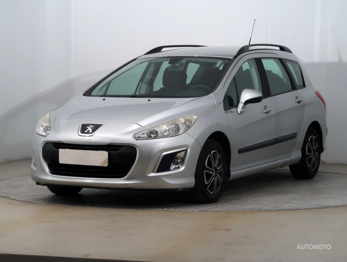 Peugeot 308, 2012 - pohled č. 3