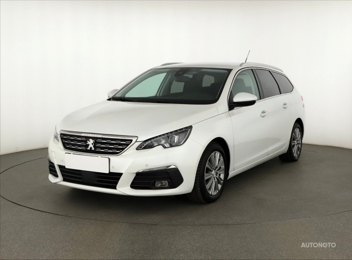 Peugeot 308, 2021 - pohled č. 3