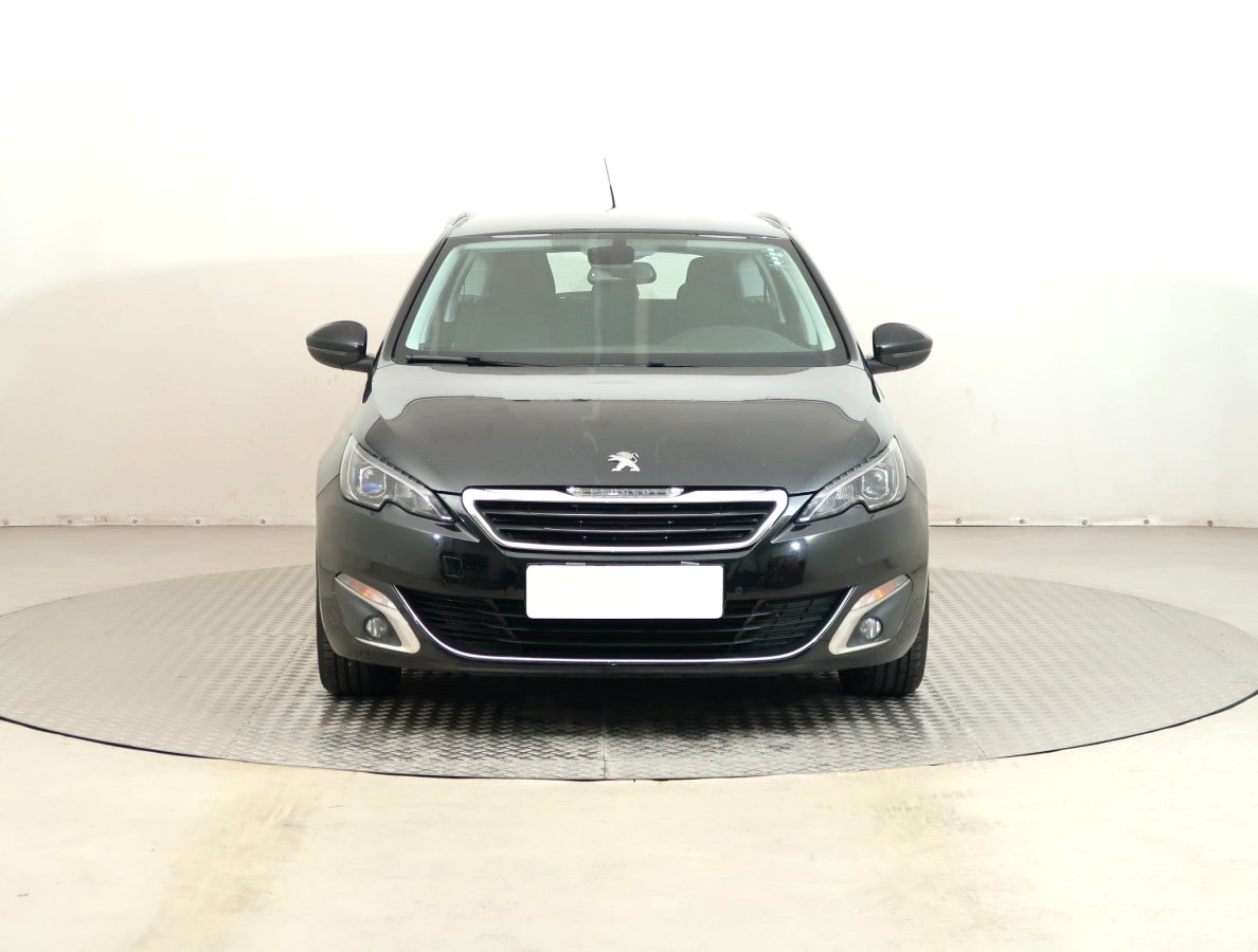Peugeot 308, 2015 - pohled č. 2