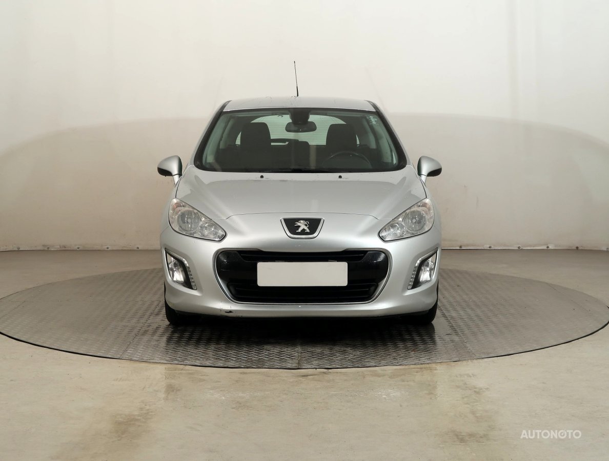 Peugeot 308, 2013 - pohled č. 2