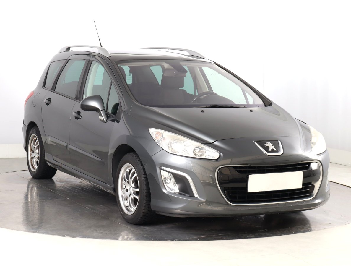 Peugeot 308, 2014 - celkový pohled