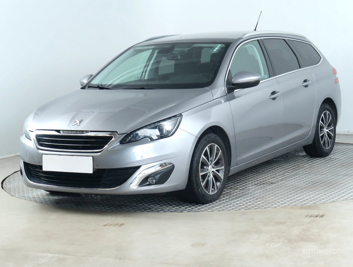 Peugeot 308, 2017 - pohled č. 3