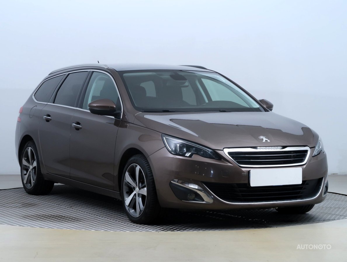 Peugeot 308, 2015 - celkový pohled