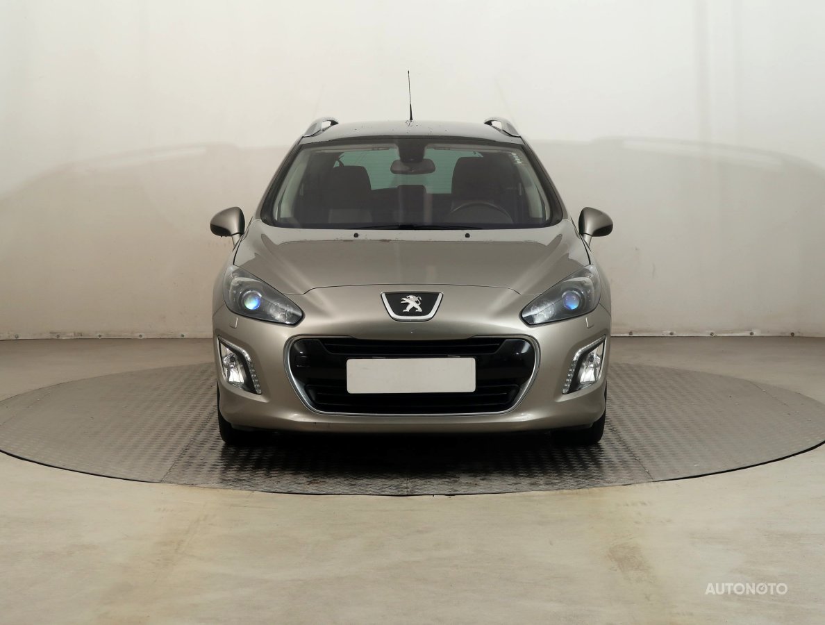 Peugeot 308, 2012 - pohled č. 2