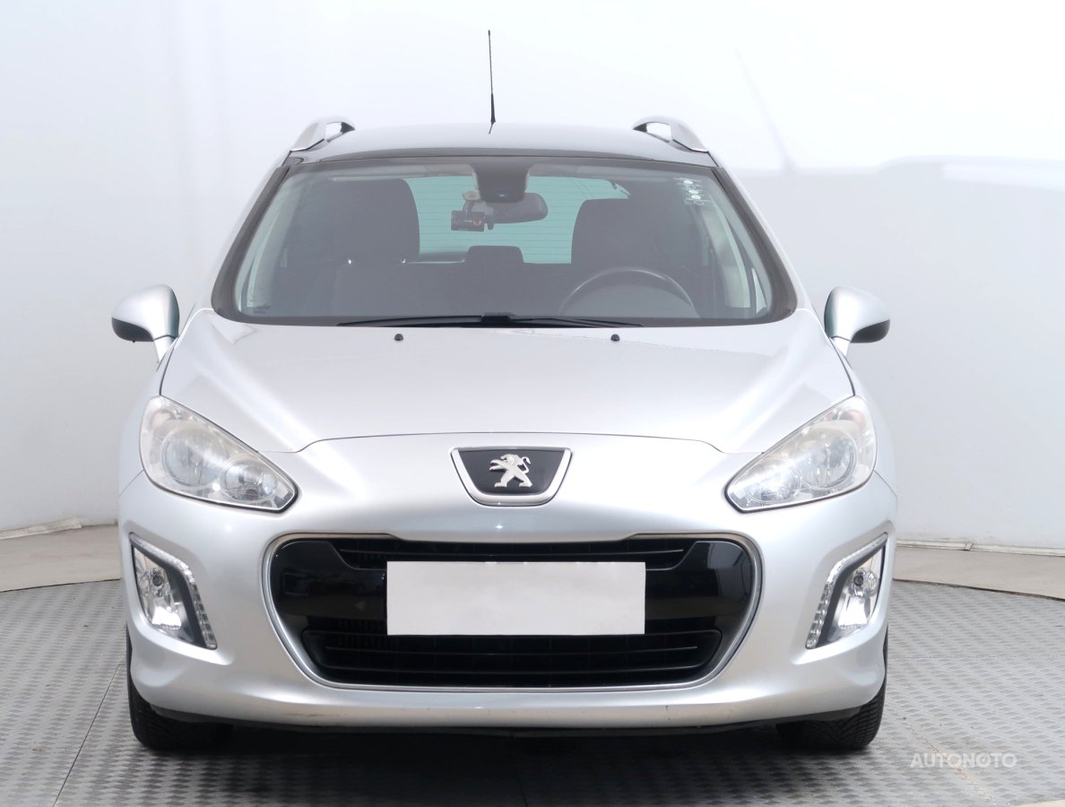 Peugeot 308, 2013 - pohled č. 2