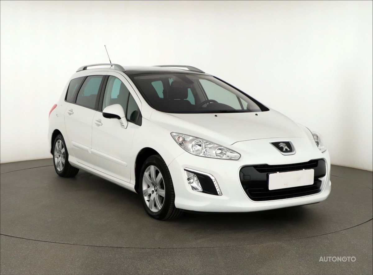 Peugeot 308, 2013 - celkový pohled