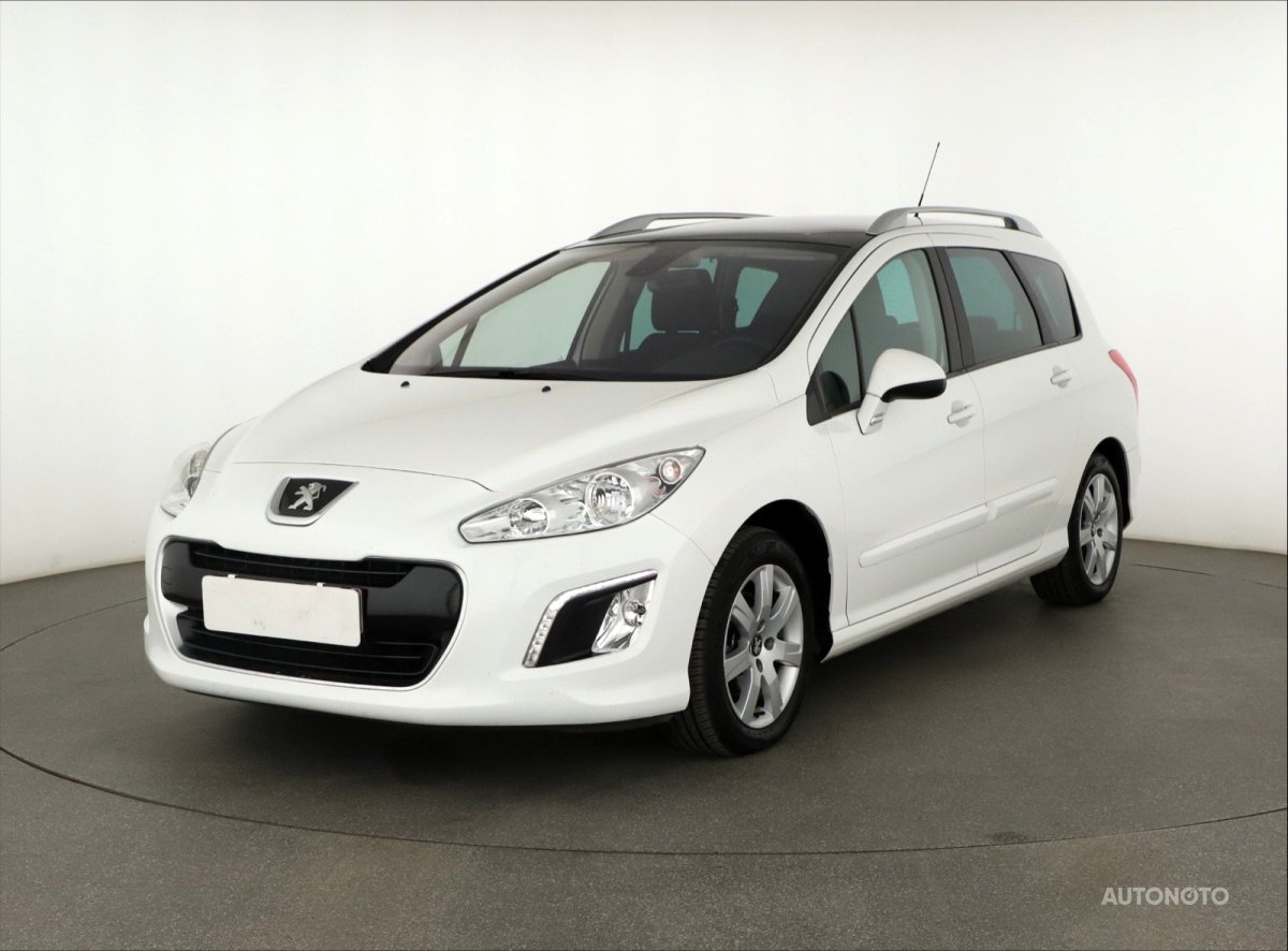 Peugeot 308, 2013 - pohled č. 3