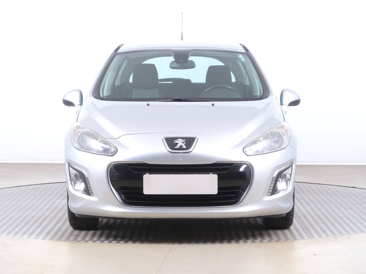 Peugeot 308, 2012 - pohled č. 2