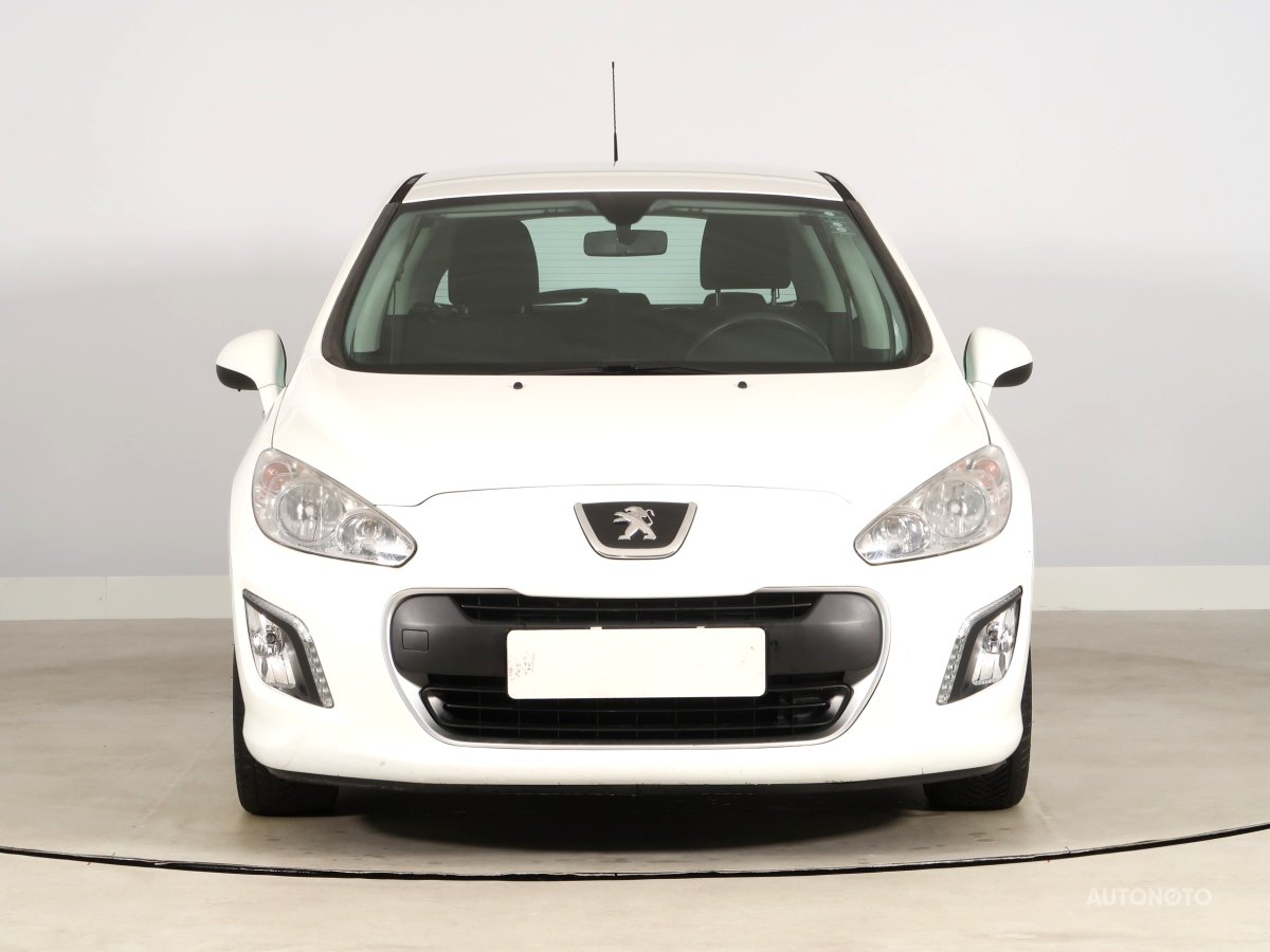 Peugeot 308, 2013 - pohled č. 2