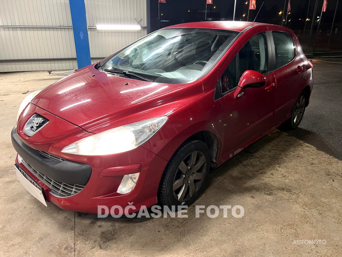 Peugeot 308, 2009 - celkový pohled