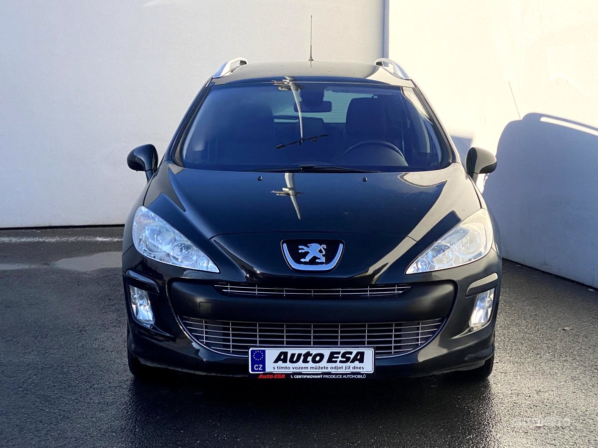 Peugeot 308, 2011 - pohled č. 2