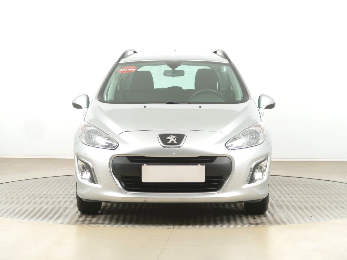 Peugeot 308, 2013 - pohled č. 2