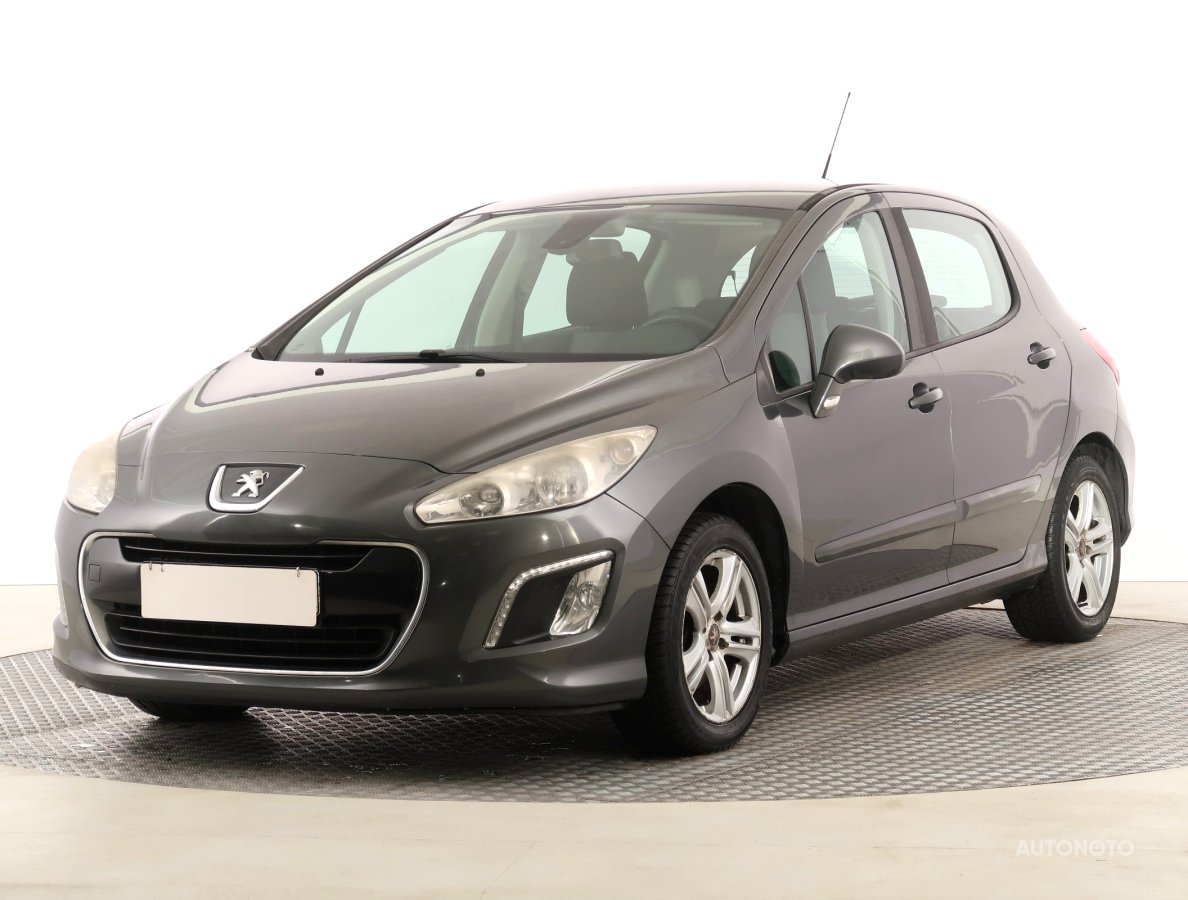 Peugeot 308, 2012 - pohled č. 3