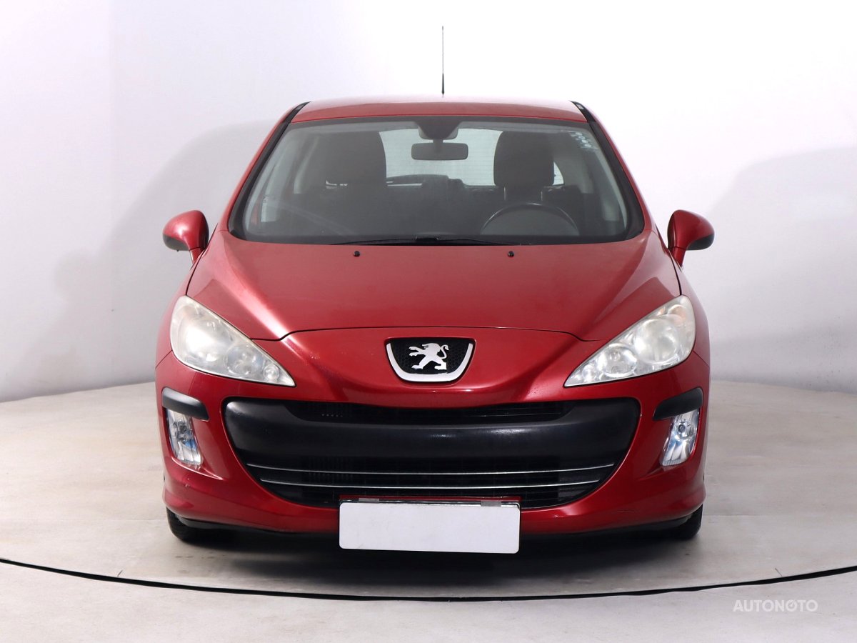 Peugeot 308, 2011 - pohled č. 2