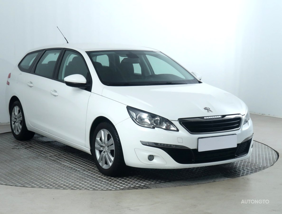 Peugeot 308, 2015 - celkový pohled