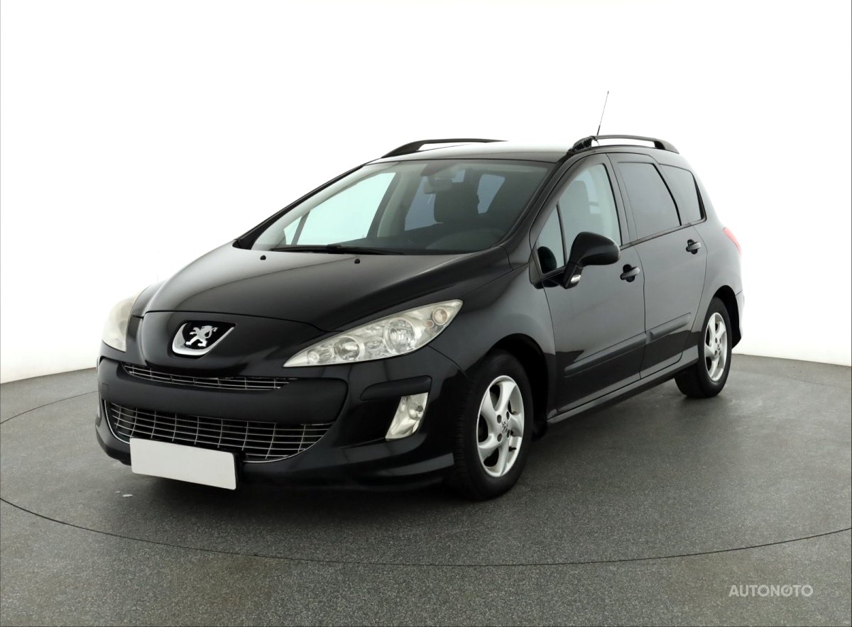 Peugeot 308, 2011 - pohled č. 3