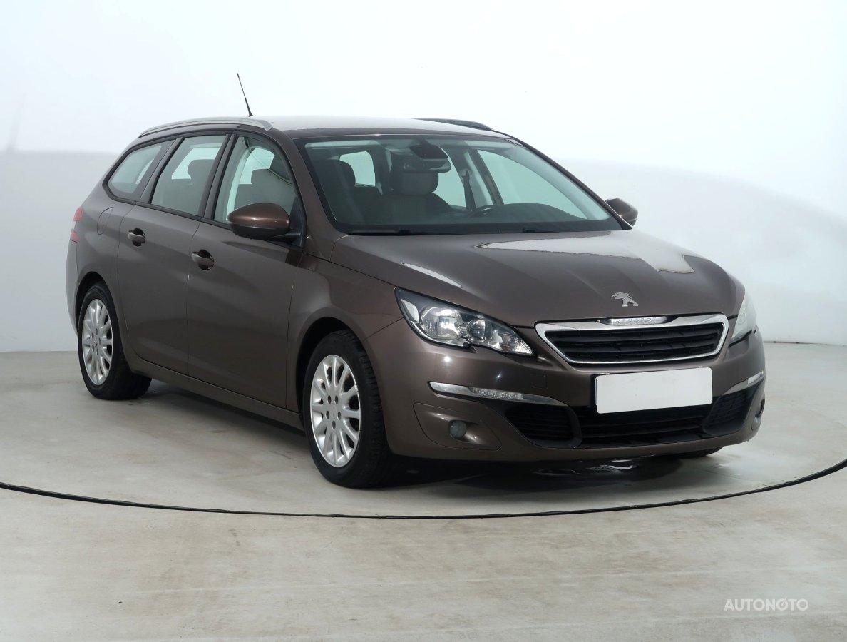 Peugeot 308, 2014 - celkový pohled