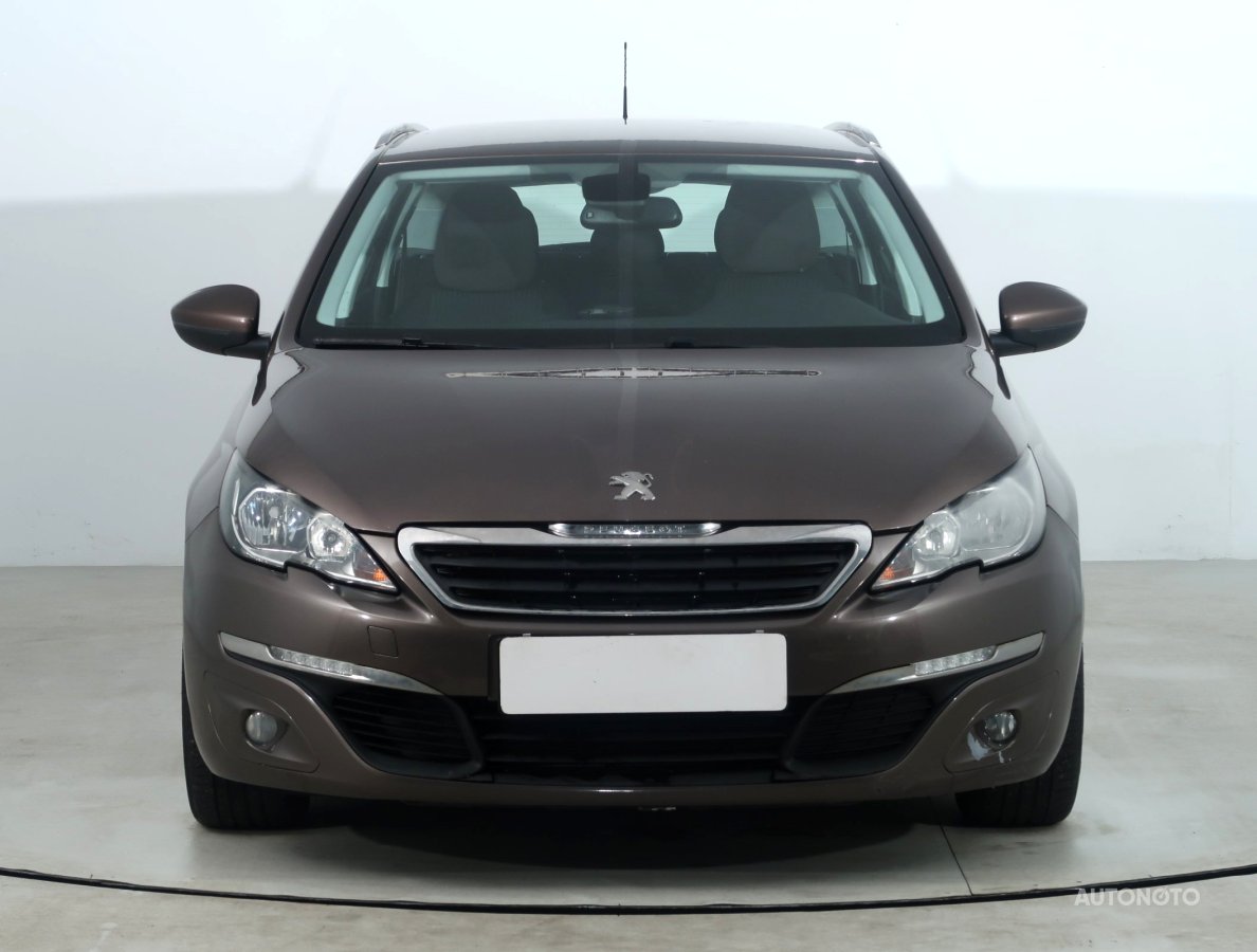 Peugeot 308, 2014 - pohled č. 2