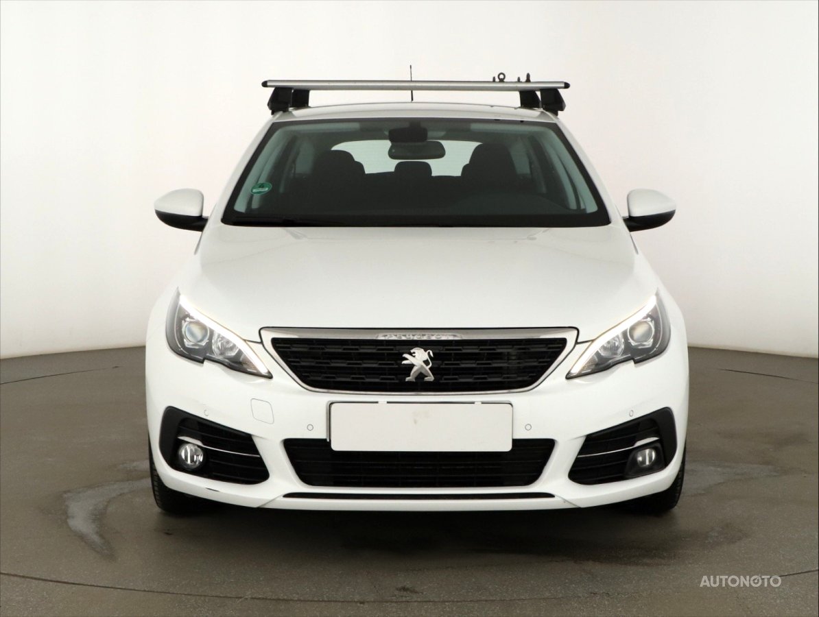 Peugeot 308, 2019 - pohled č. 2
