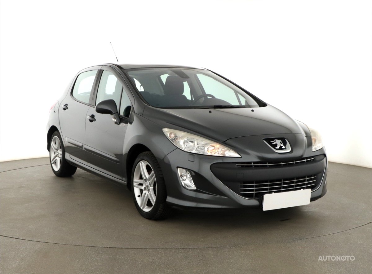 Peugeot 308, 2010 - celkový pohled