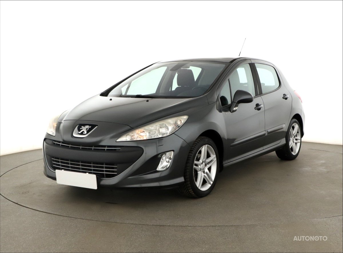 Peugeot 308, 2010 - pohled č. 3