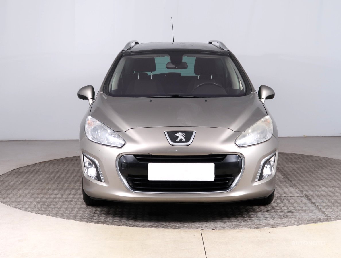 Peugeot 308, 2013 - pohled č. 2