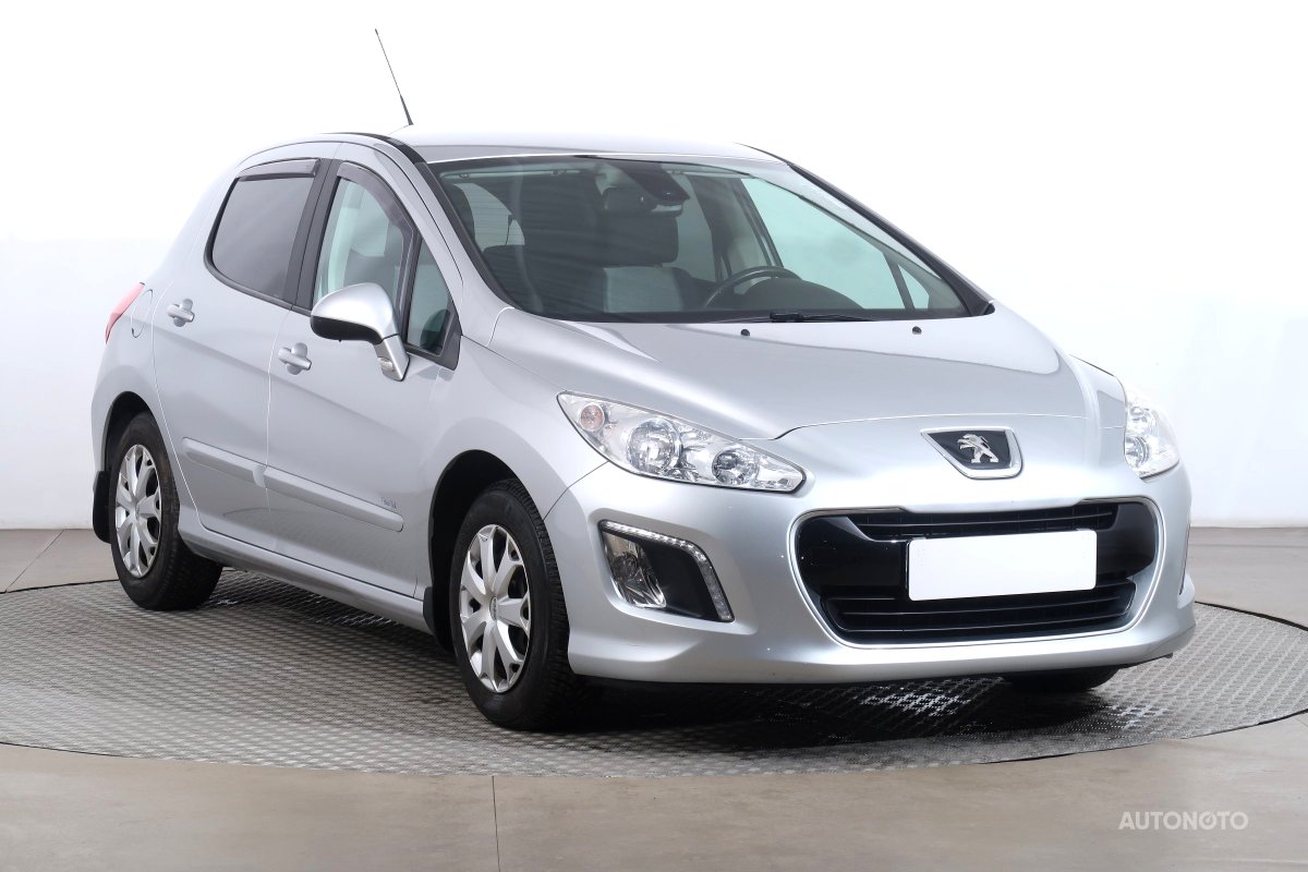 Peugeot 308, 2012 - celkový pohled