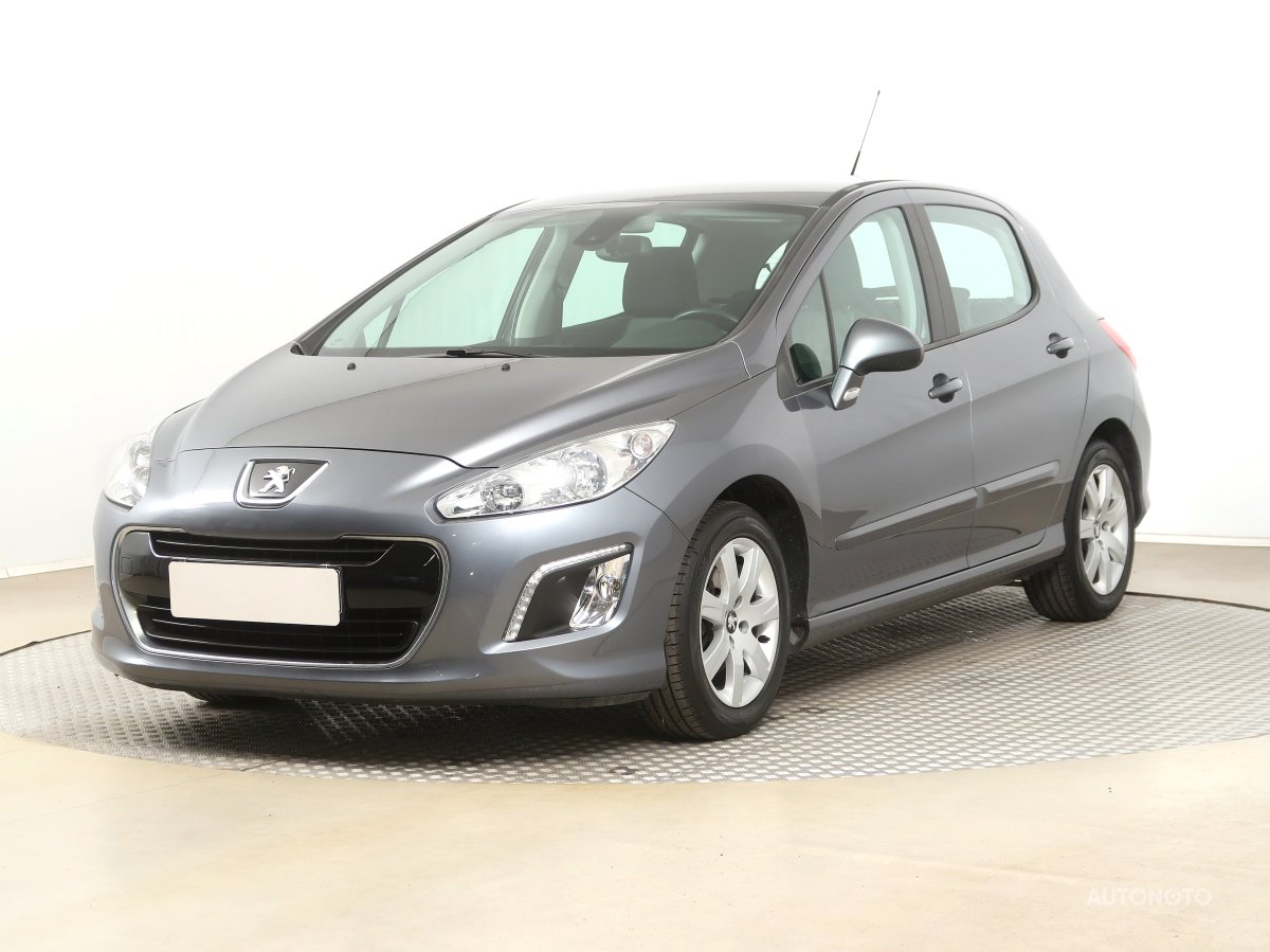 Peugeot 308, 2012 - pohled č. 3