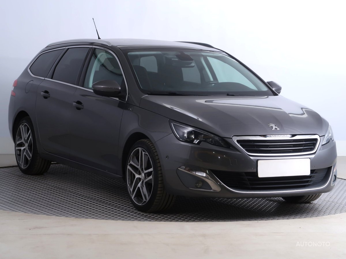 Peugeot 308, 2016 - celkový pohled