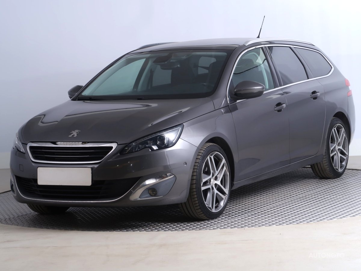 Peugeot 308, 2016 - pohled č. 3