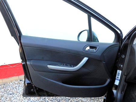 Peugeot 308, 2008 - pohled č. 9