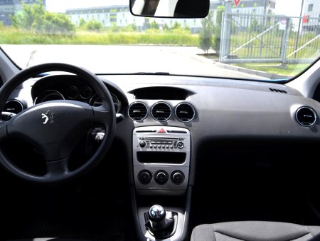 Peugeot 308, 2010 - pohled č. 9