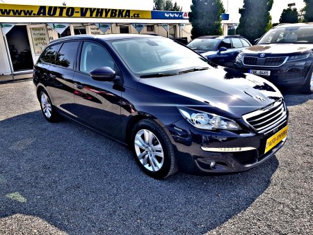 Peugeot 308, 2016 - pohled č. 3