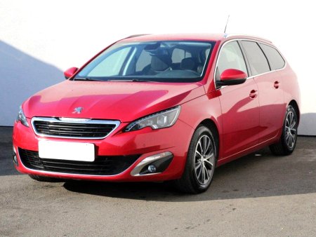 Peugeot 308, 2018 - pohled č. 3